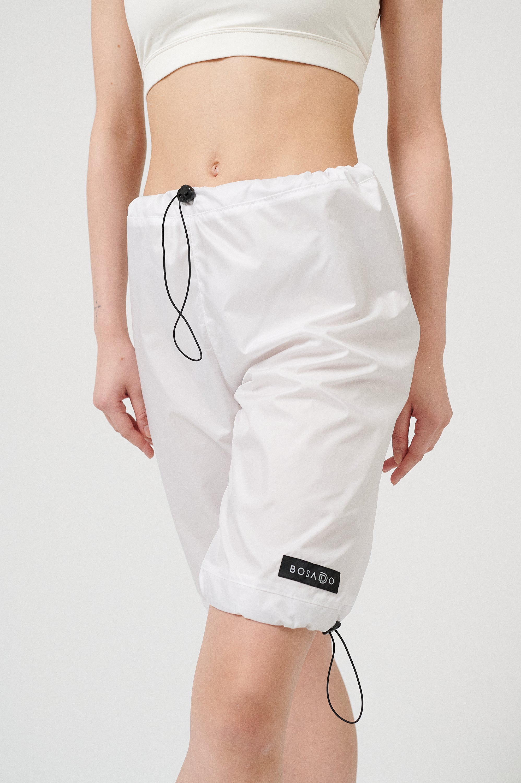 FUTURE GISELLE COLLECTION 24 | Cosmic white long shorts
