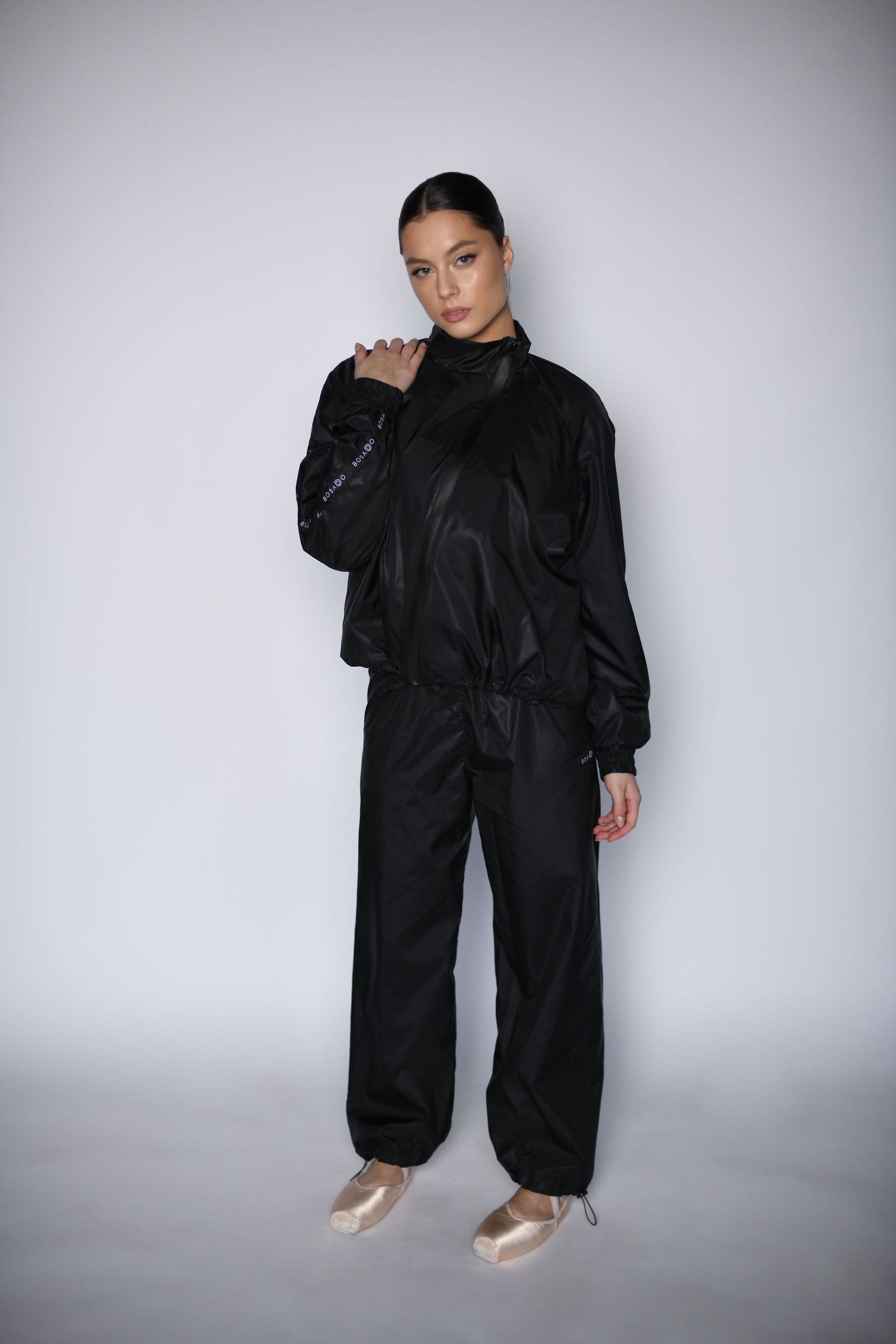 NEW URBAN SWAN COLLECTION S/S 23 | Black pearl sports suit with pants + shorts