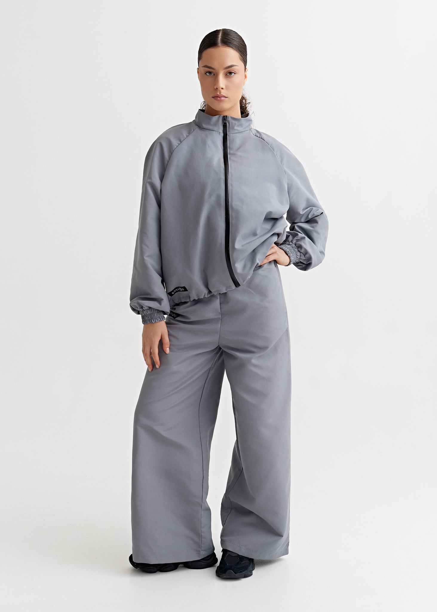 CLASSIC SPRINT COLLECTION 25 | Silver age minimal sports suit with pants