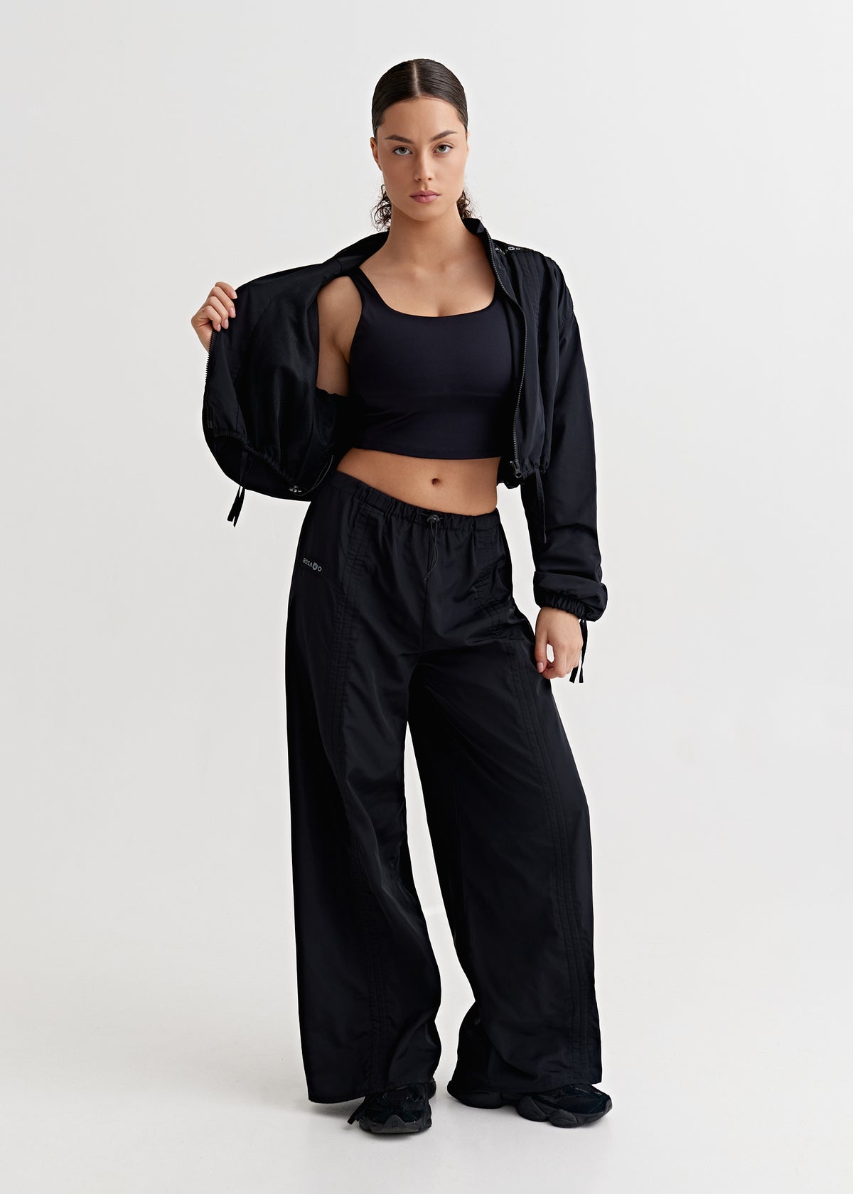 KLASIKINIS SPRINTAS KOLEKCIJA 25 | Klasikinis juodas sportinis kostiumas su kelnėmis + šortai