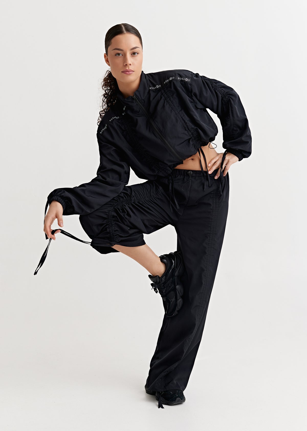 KLASIKINIS SPRINTAS KOLEKCIJA 25 | Klasikinis juodas sportinis kostiumas su kelnėmis + šortai