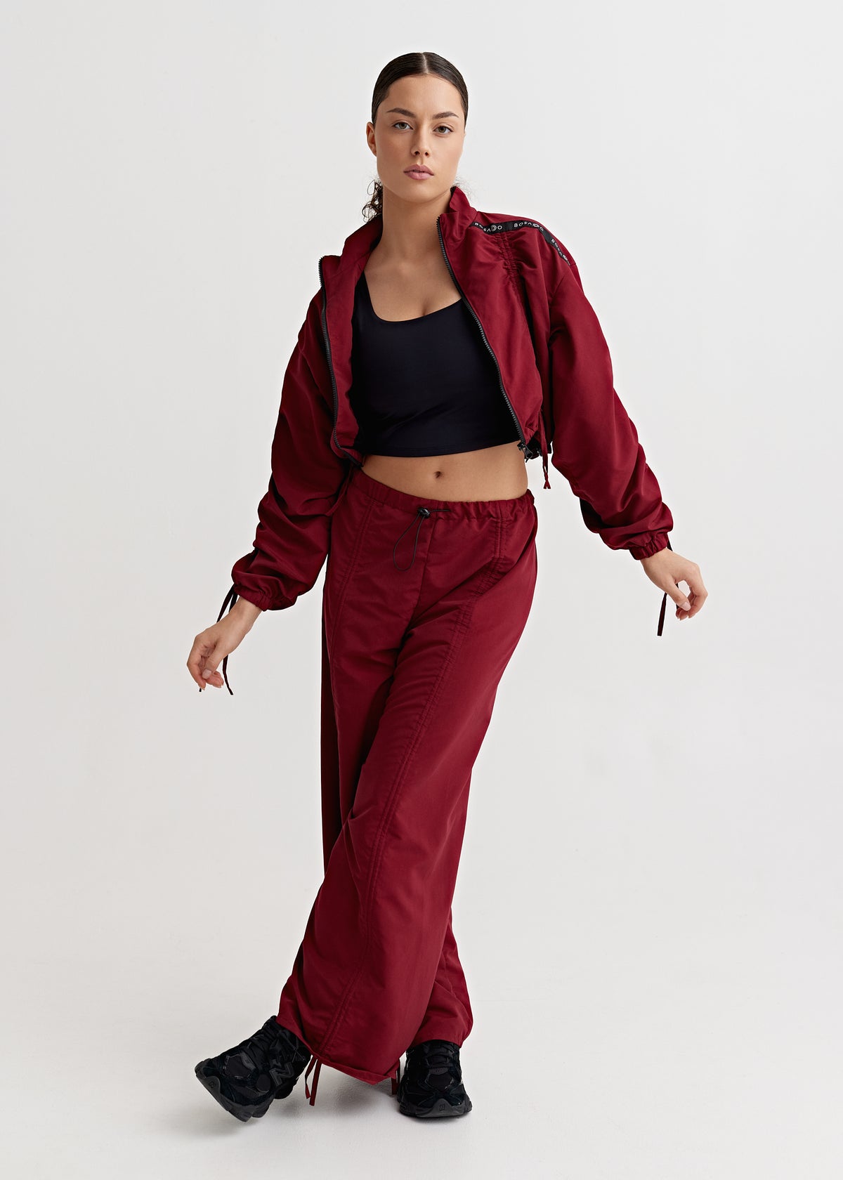 KLASIKINIS SPRINTAS KOLEKCIJA 25 | Bordo rush sportinis kostiumas su kelnėmis + šortai