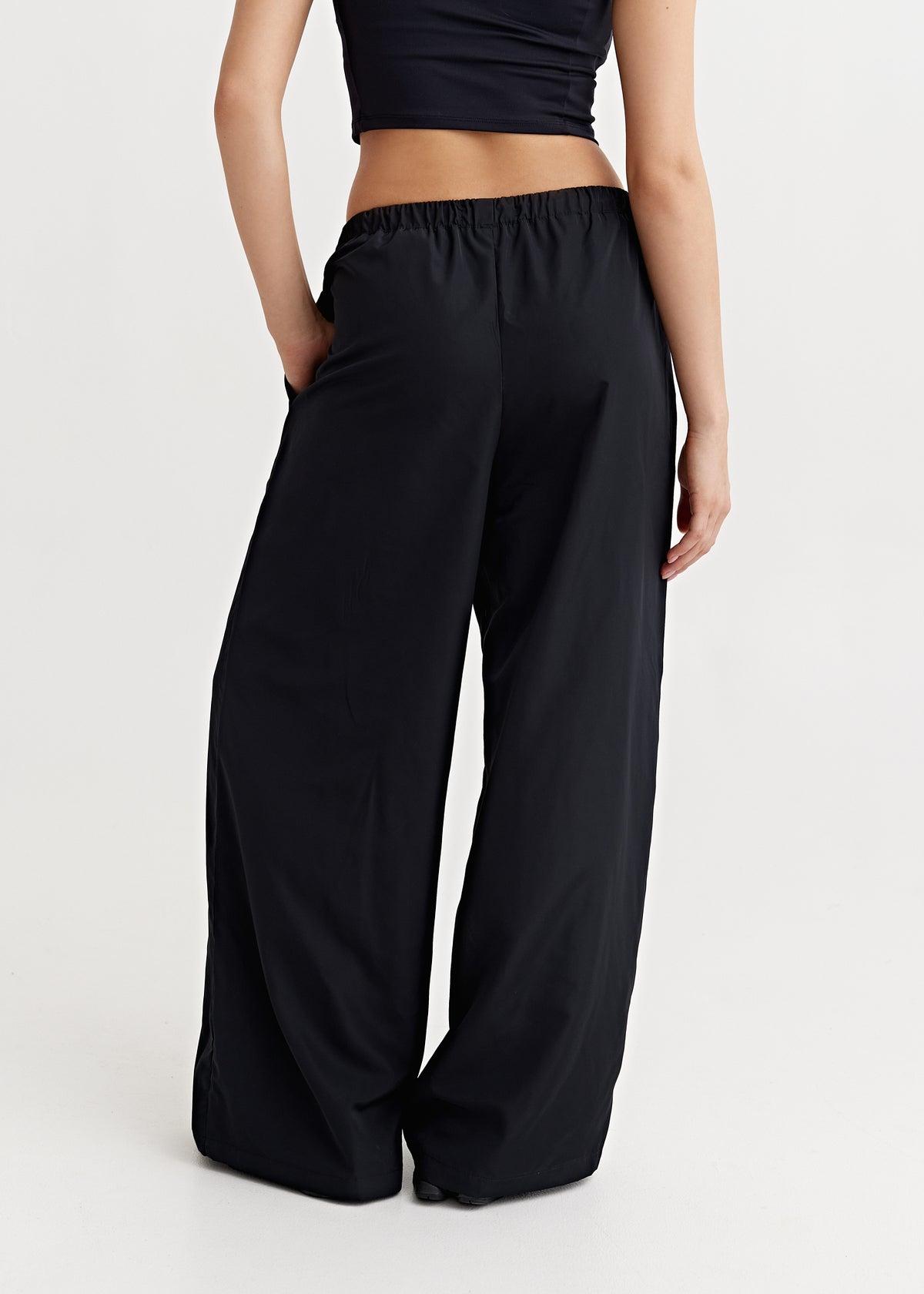 CLASSIC SPRINT COLLECTION 25 | Classic black minimal pants