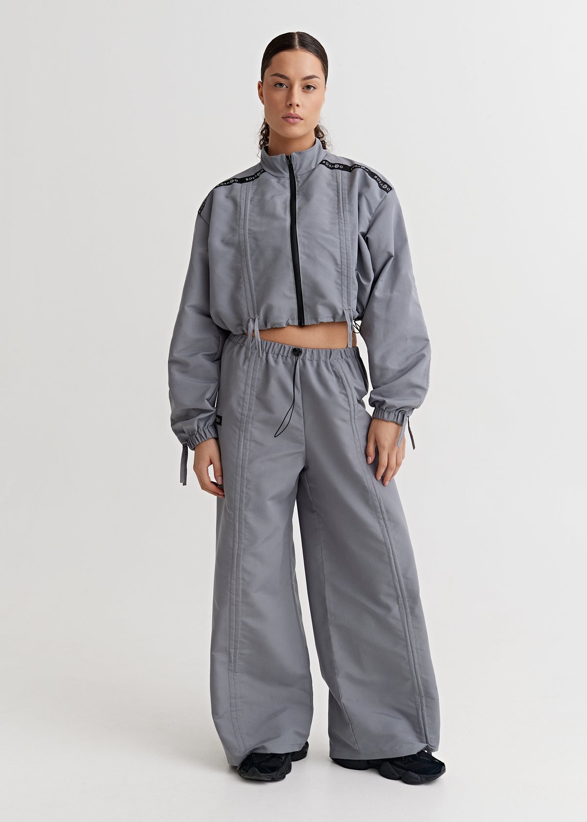 KLASIKINIS SPRINTAS KOLEKCIJA 25 | Sidabrinio amžiaus sportinis kostiumėlis su kelnėmis + šortai