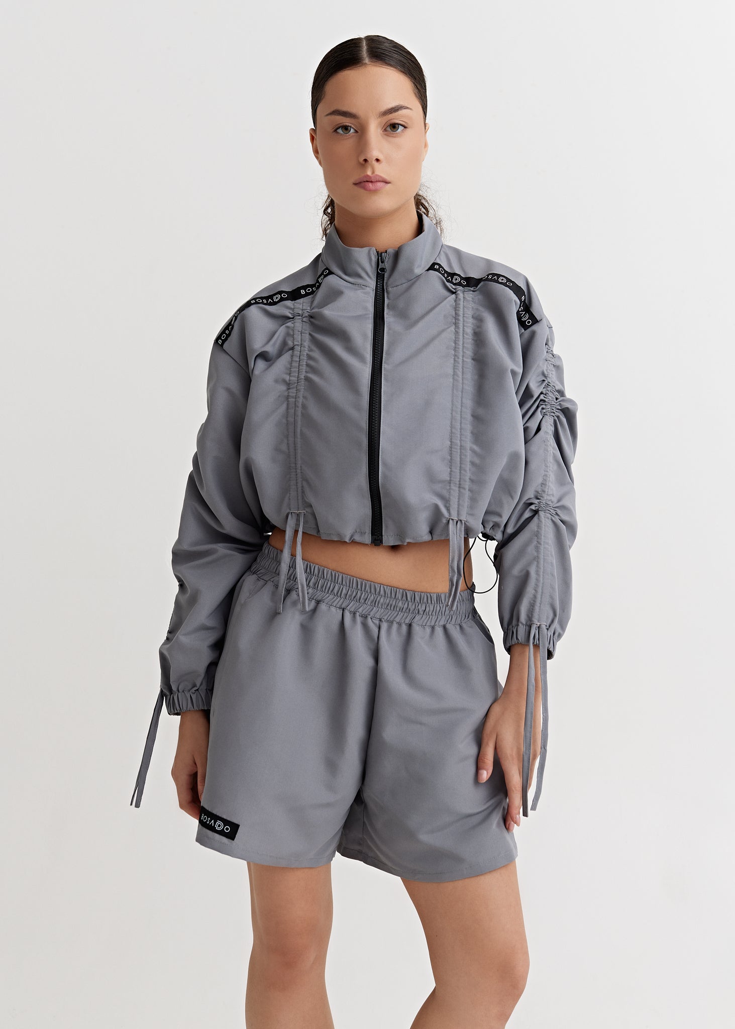 CLASSIC SPRINT COLLECTION 25 | Silver age sports suit with shorts