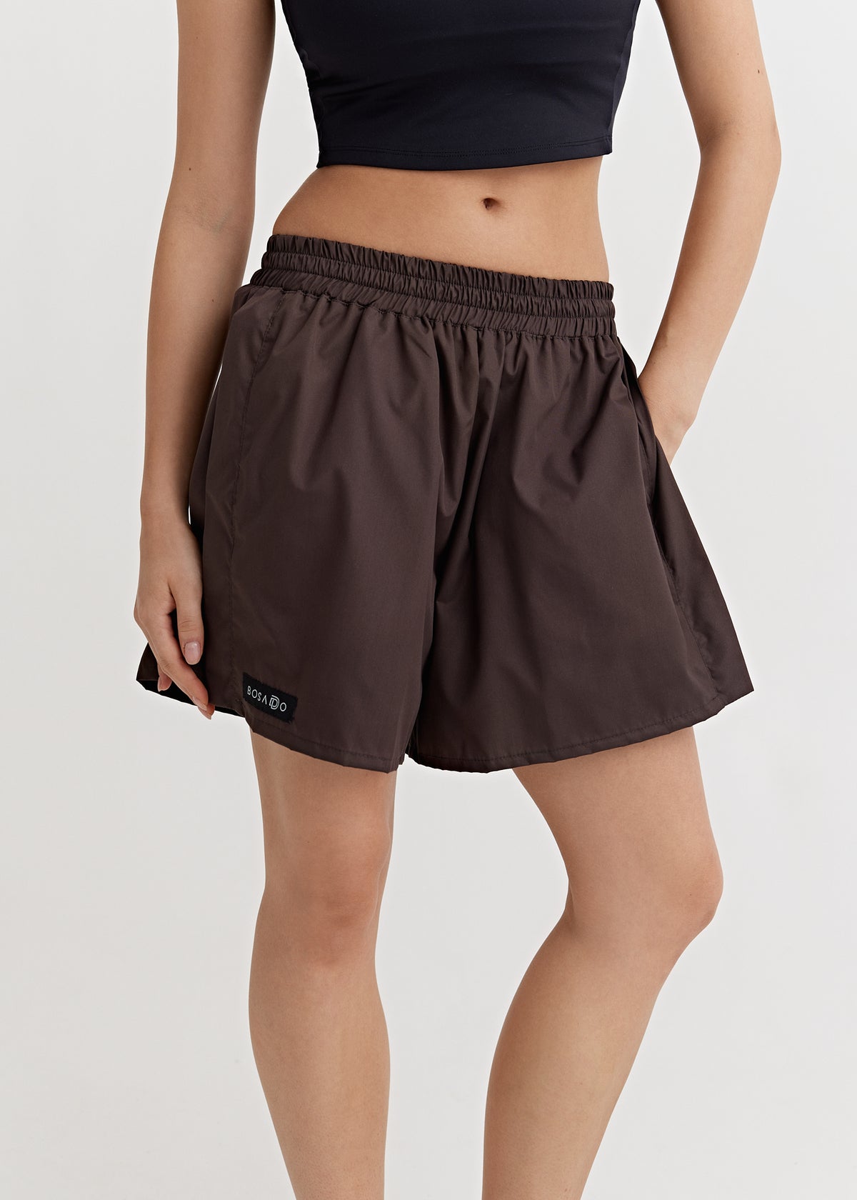 CLASSIC SPRINT COLLECTION 25 | Wide high-waisted new age brown shorts