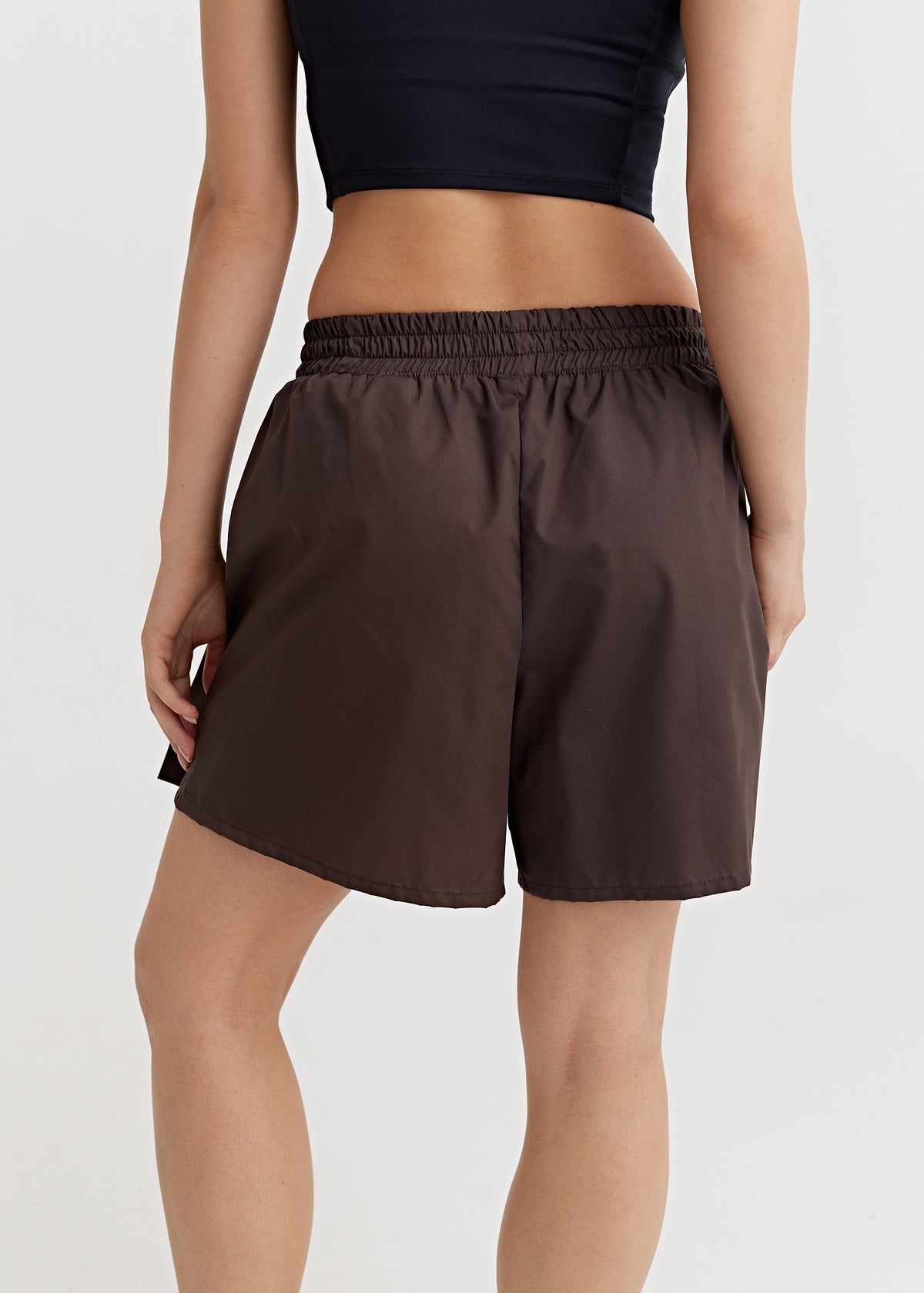 CLASSIC SPRINT COLLECTION 25 | Wide high-waisted new age brown shorts
