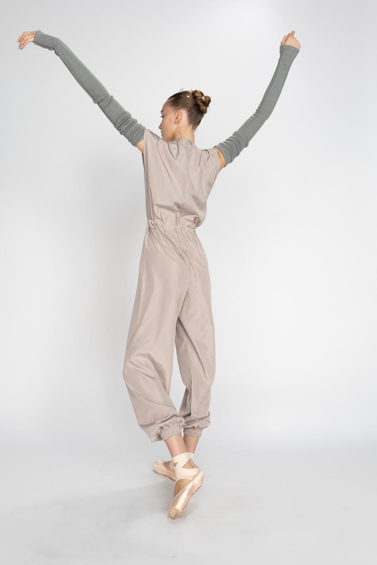 URBAN SWAN KOLEKCIJA | kreminis kombinezonas