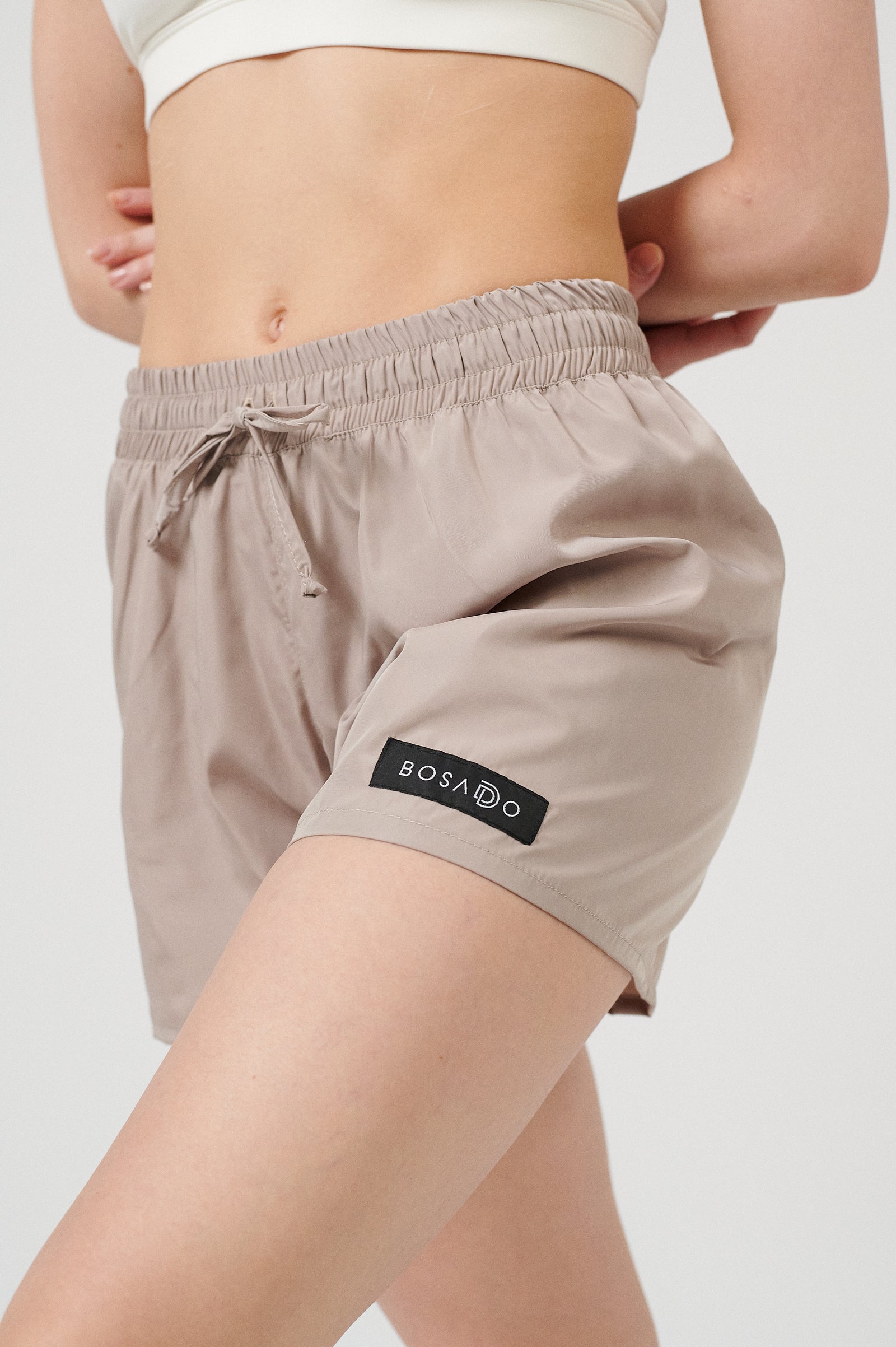URBAN SWAN COLLECTION | cream shorts
