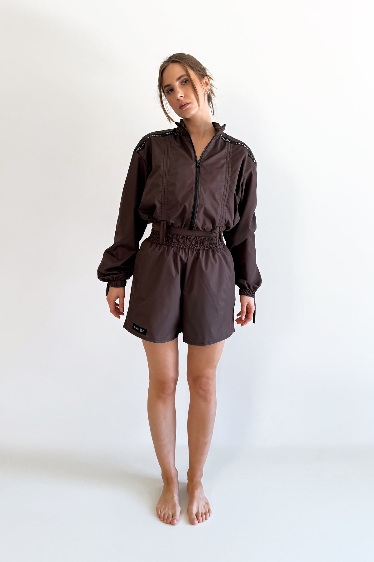 CLASSIC SPRINT COLLECTION 25 | Wide high-waisted new age brown shorts