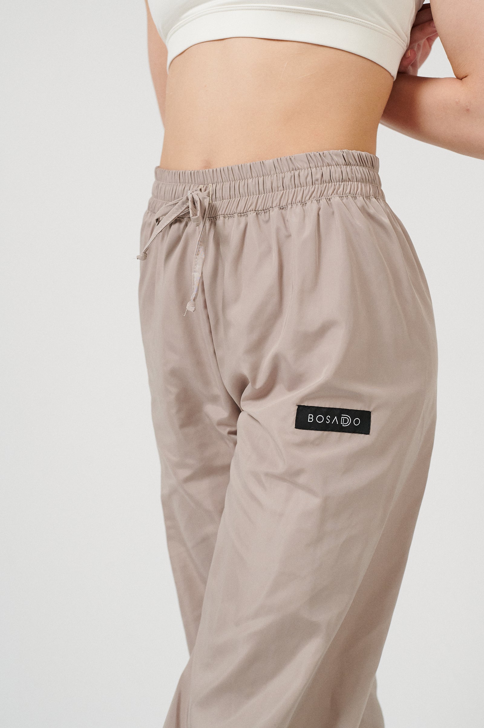 URBAN SWAN COLLECTION | cream pants