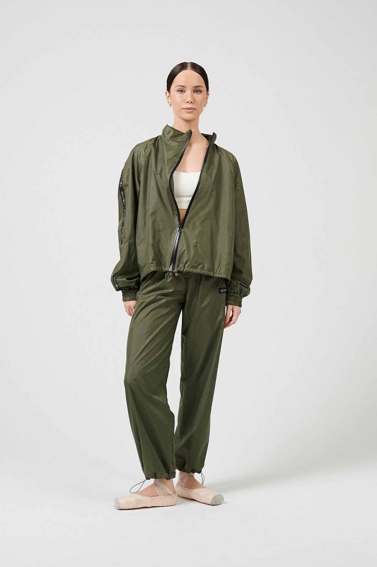 FUTURE GISELLE COLLECTION 24 | Utopian khaki sports suit with pants