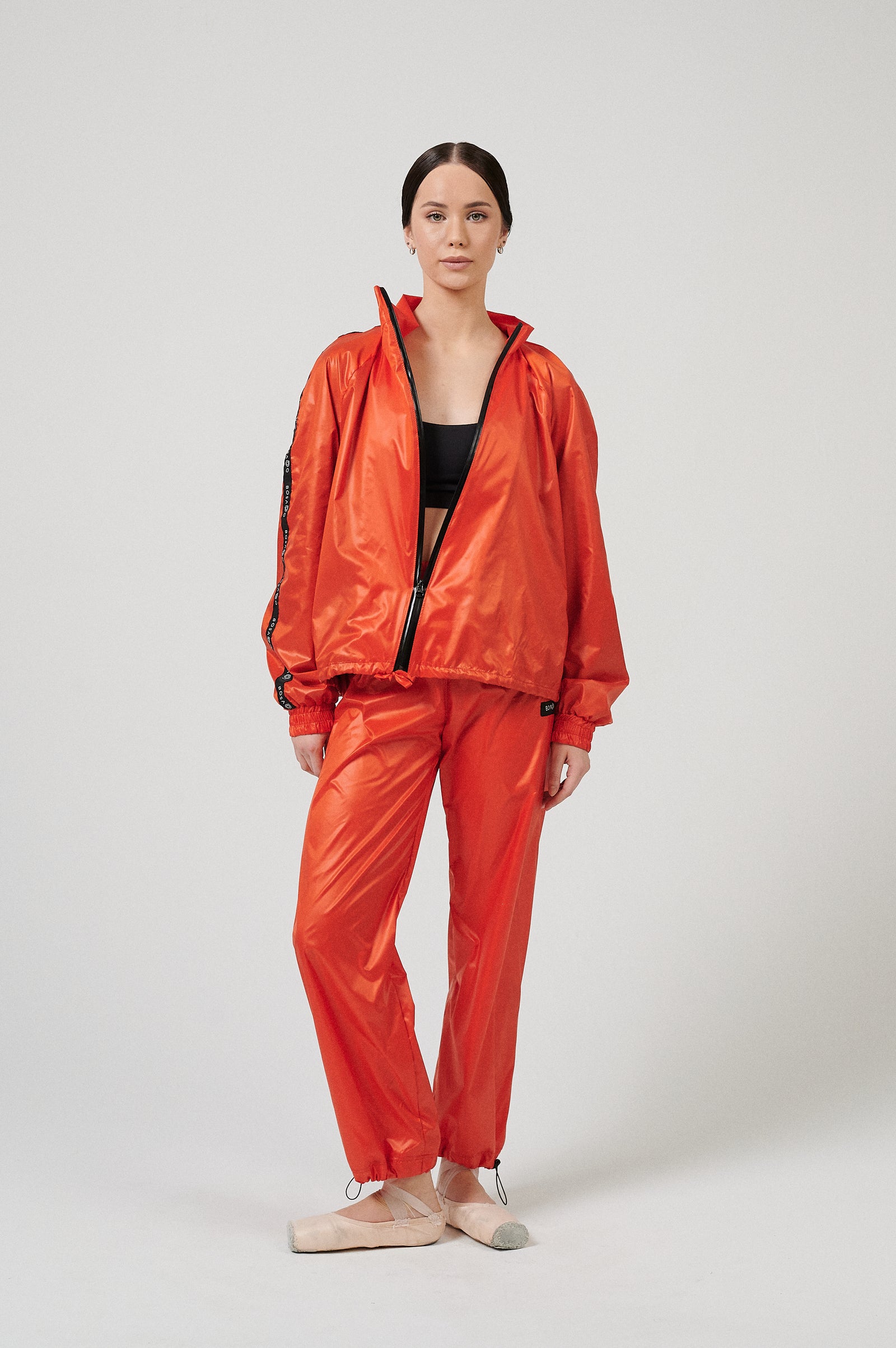 FUTURE GISELLE COLLECTION 24 | Futuristic red sports suit with pants