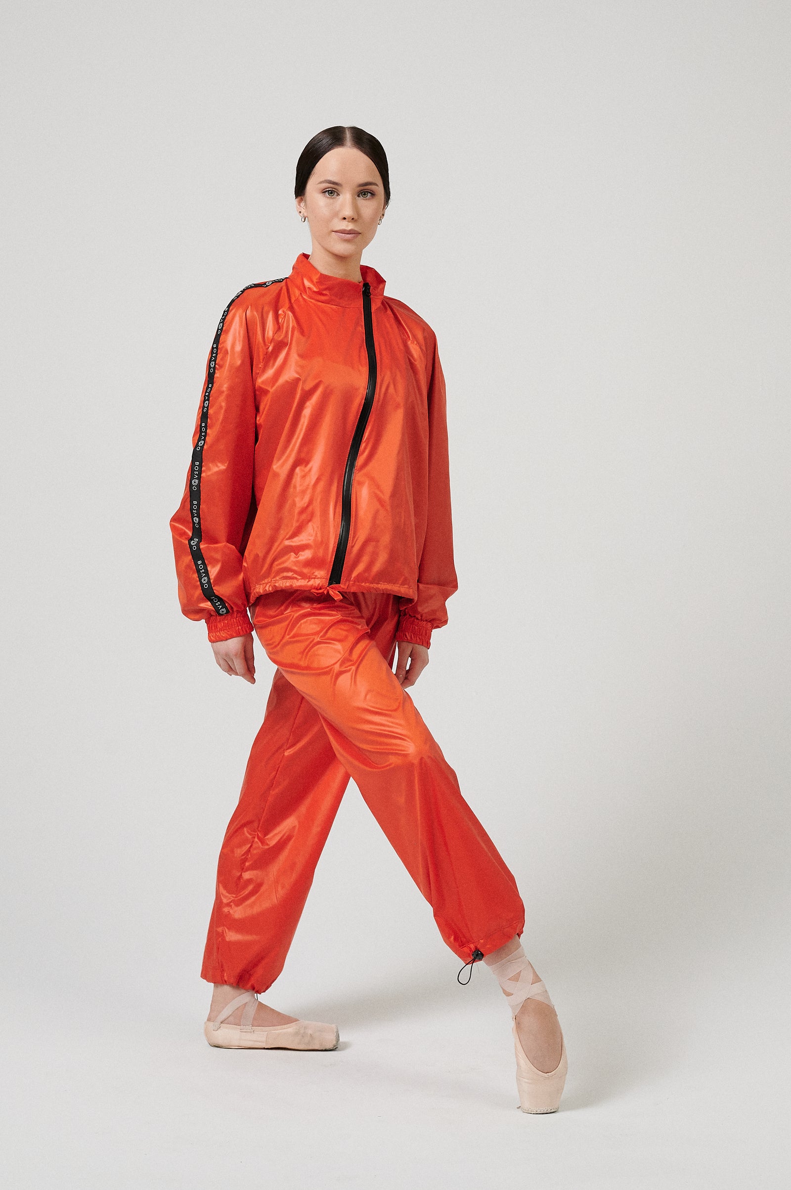 FUTURE GISELLE COLLECTION 24 | Futuristic red sports suit with pants