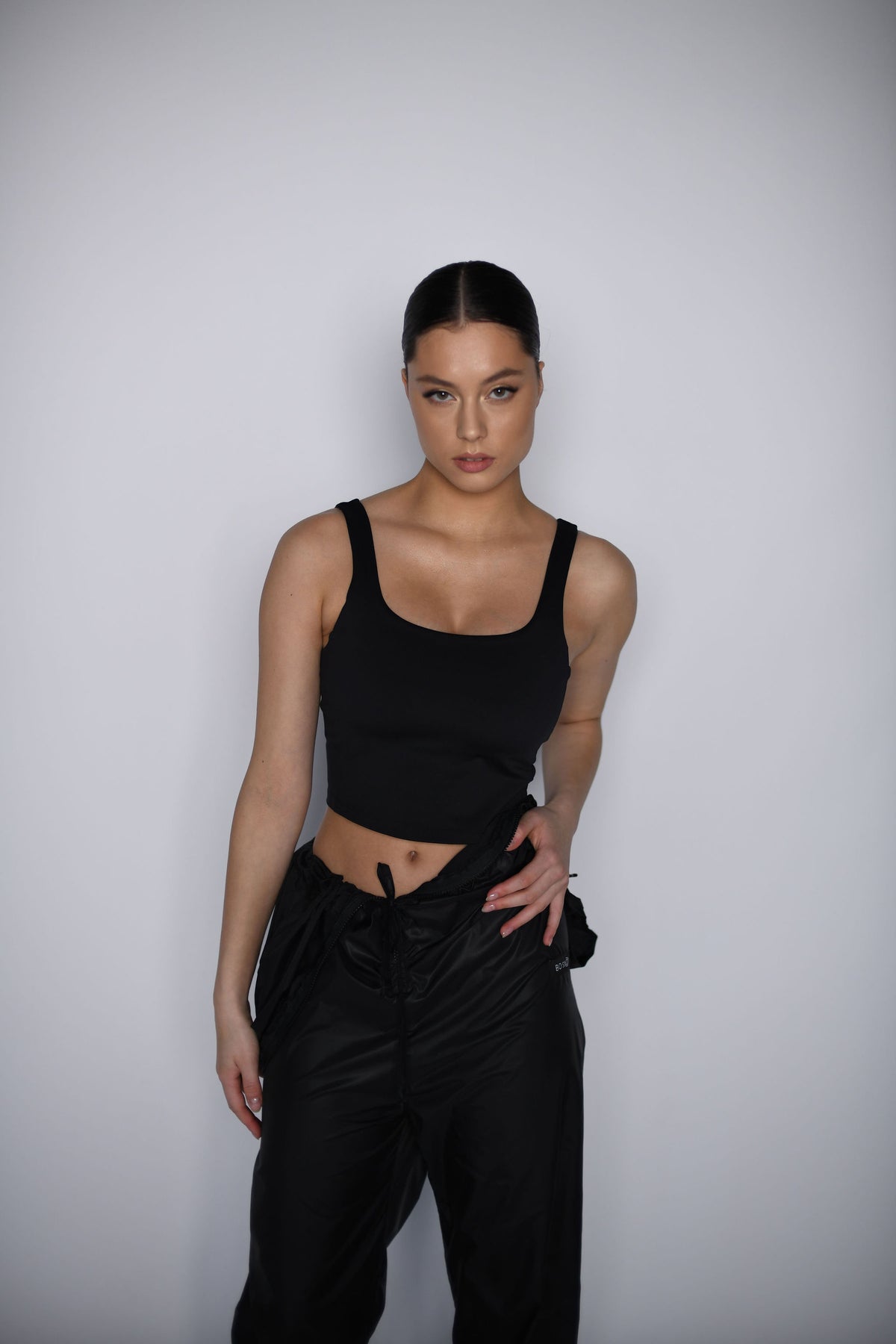 NEW URBAN SWAN KOLEKCIJA S/S | 23 Juodas perlas kombinezonas