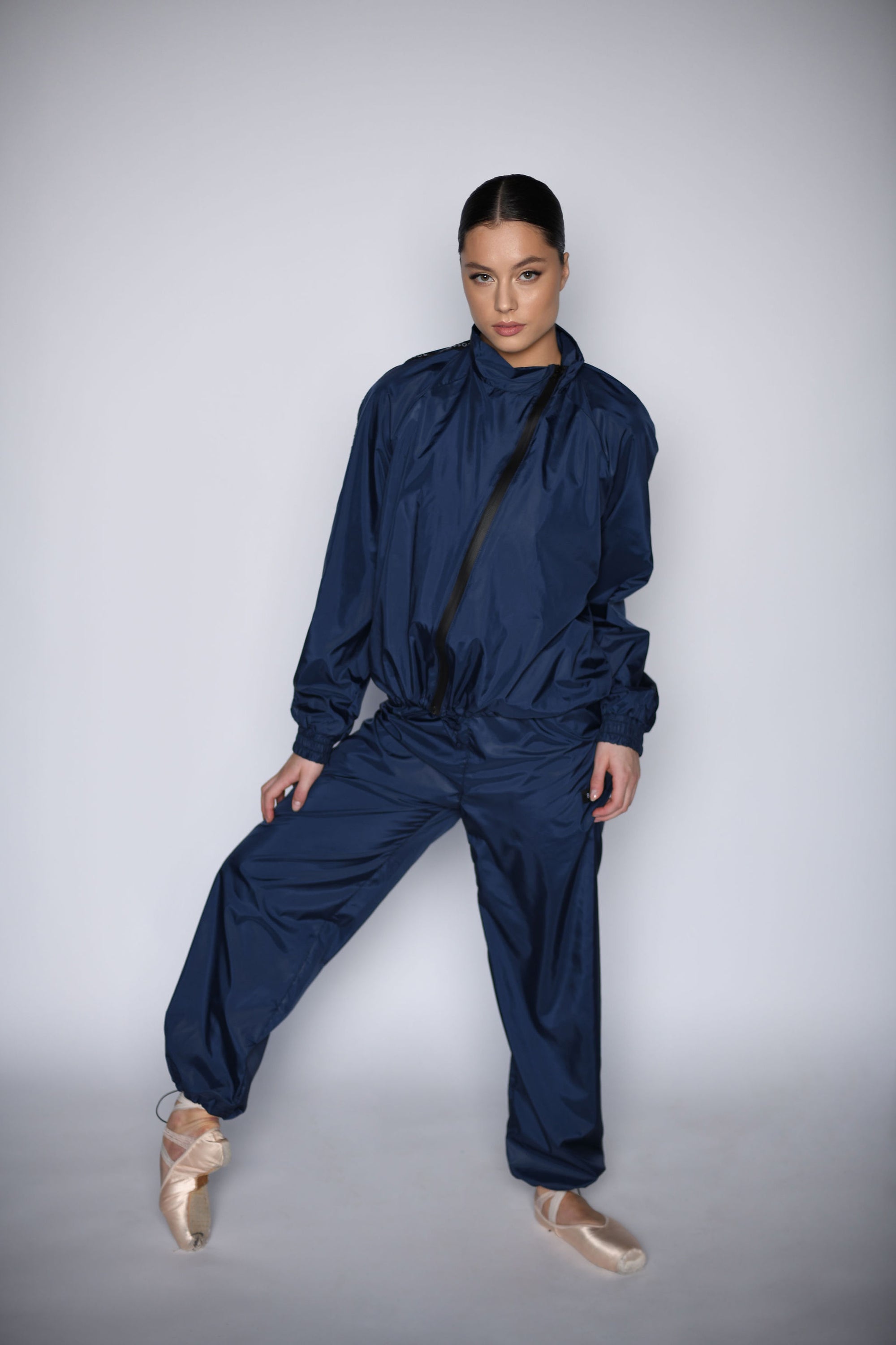 NEW URBAN SWAN COLLECTION S/S 23 | Royal blue sports suit with pants + shorts