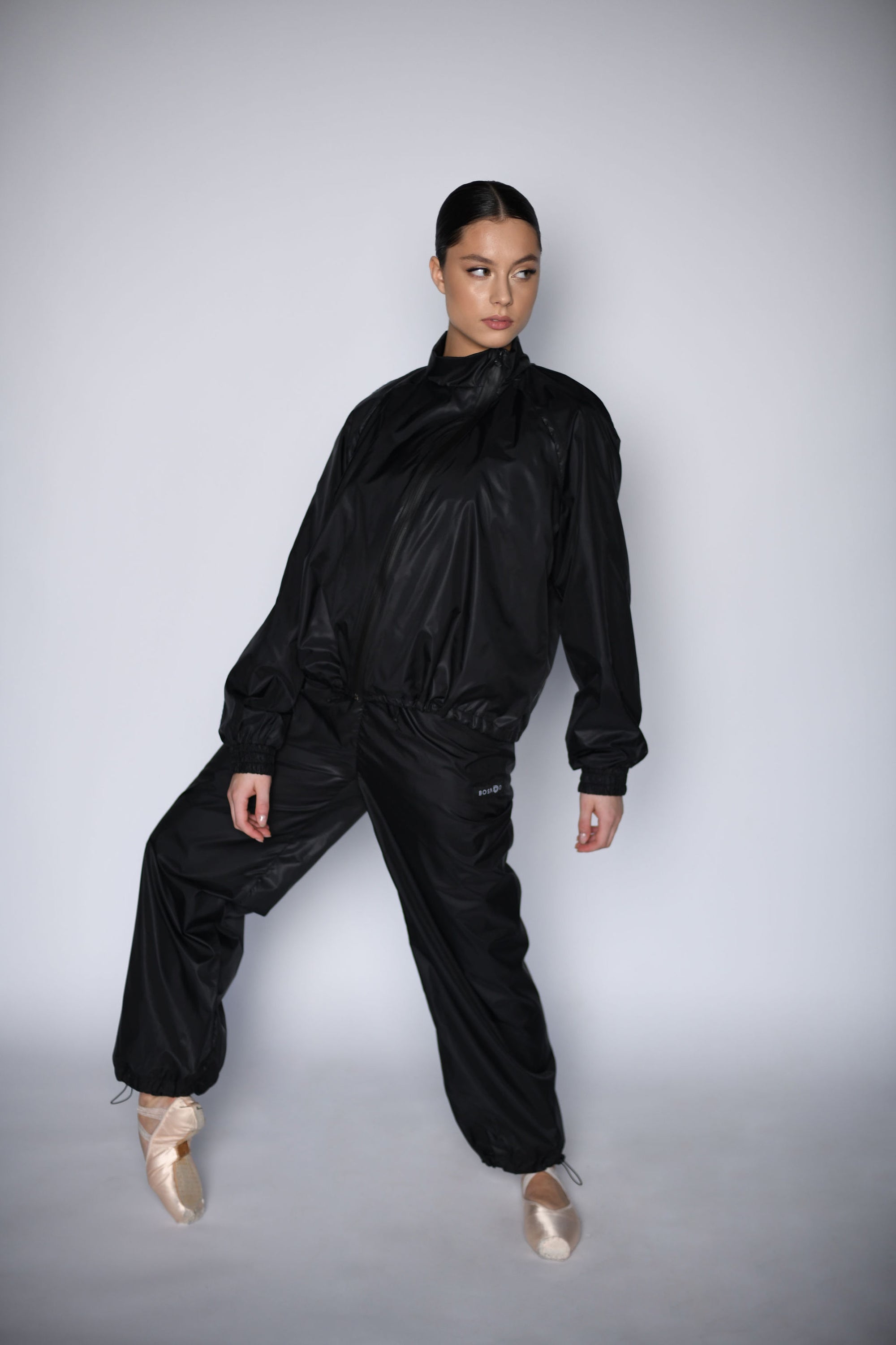 NEW URBAN SWAN COLLECTION S/S 23 | Black pearl sports suit with pants