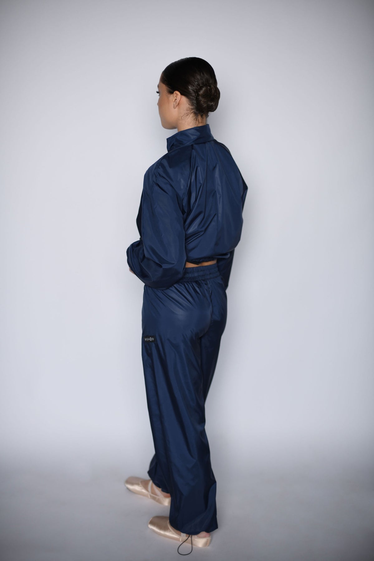 NEW URBAN SWAN KOLEKCIJA S/S 23 | Karališkas mėlynas sportinis kostiumas su kelnėmis